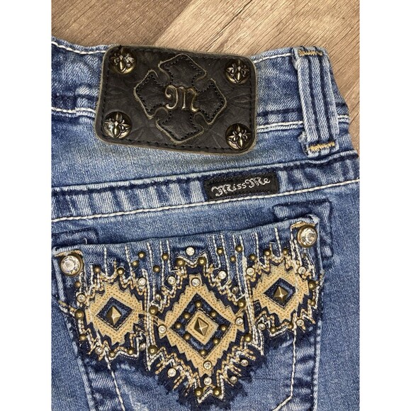 Miss Me Cut Off Shorts Womens 25 Low Rise Aztec Embroidered Bling Rhinestone - Picture 7 of 9